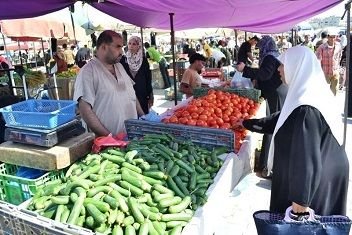 معطيات حول الناتج المحلي في غزة ونصيب الفرد في الإنفاق الاستهلاكي